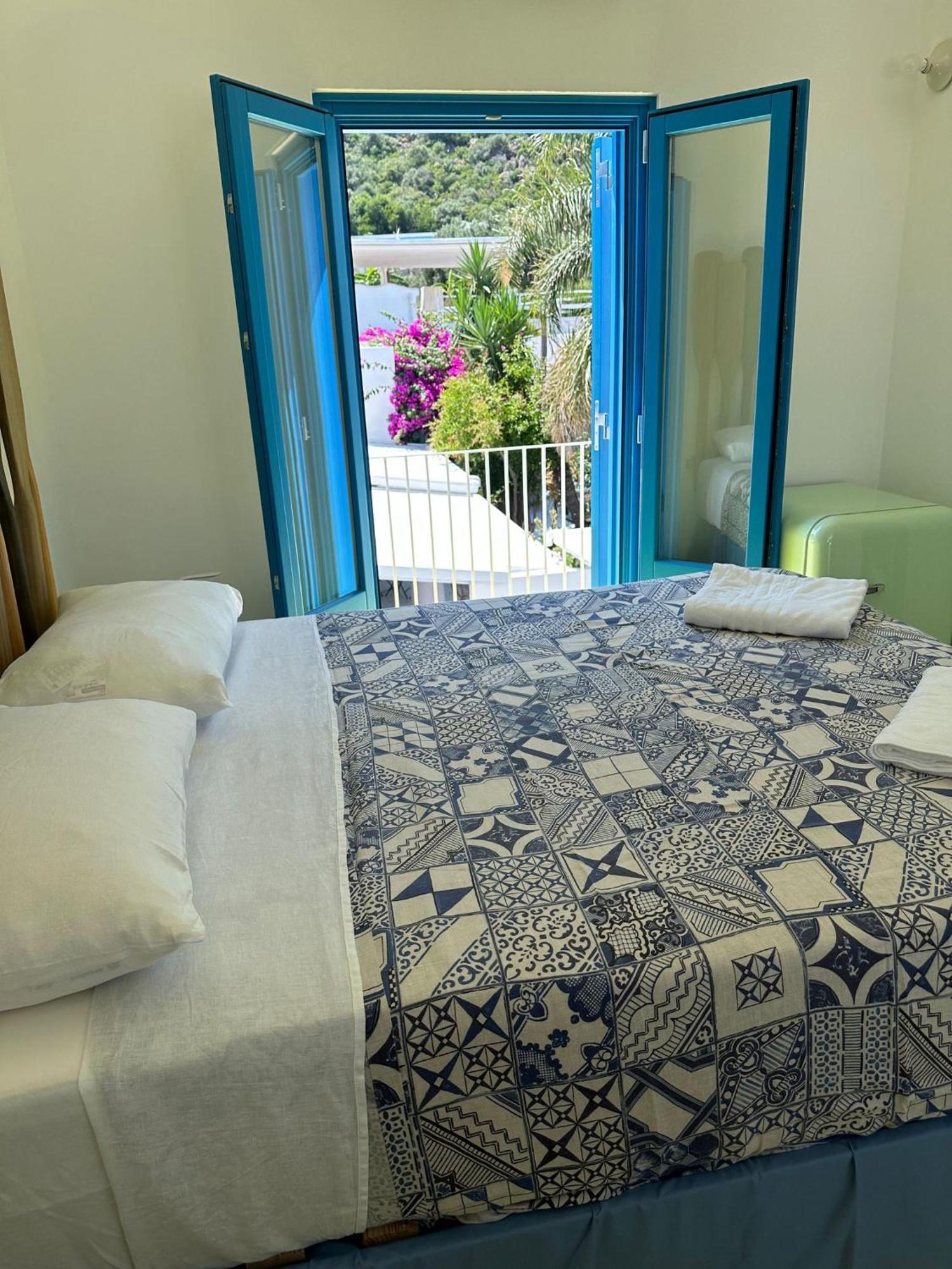 Art B&B Panarea Zewnętrze zdjęcie
